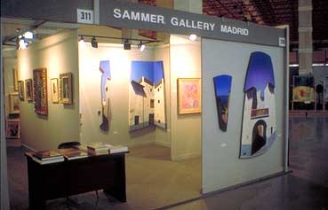 stand view, Sammer gallery at Arte + Sur with paintings by Paul Critchley
