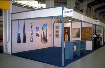 stand view, Sammer gallery at Plur Arte Murcia with paintings by Paul Critchley
