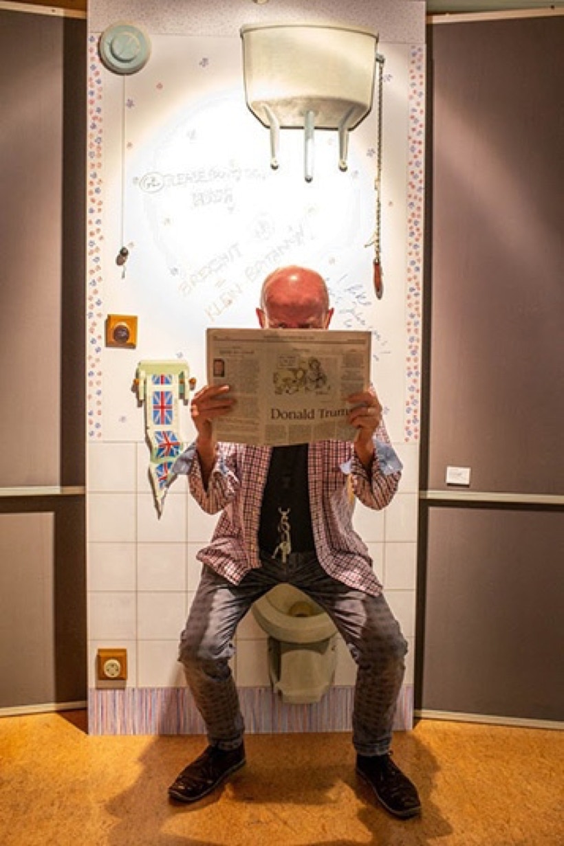 photo in the exhibition at Galerie Späth with Paul Crithcley and the mini installation 'Brexshit - A pile of crap